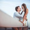 Tre gaveidéer til kvinden i dit liv couple-498484_640